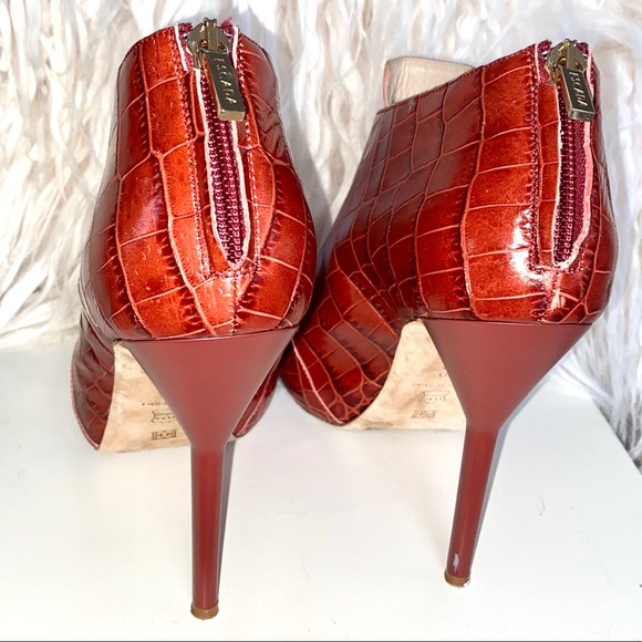 Escada Burnt Orange Prep Toe Bootie Size 39 - Picture 2 of 8